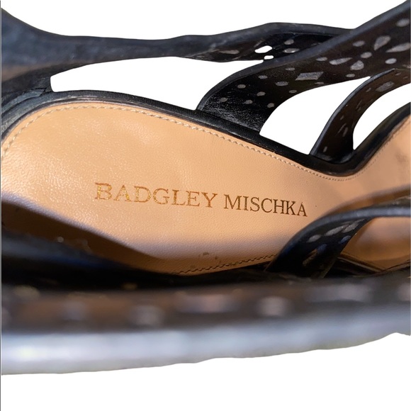 Badgley Mischka Black Laser Cut Strappy Heeled Sandals - 8.5 - Picture 12 of 14